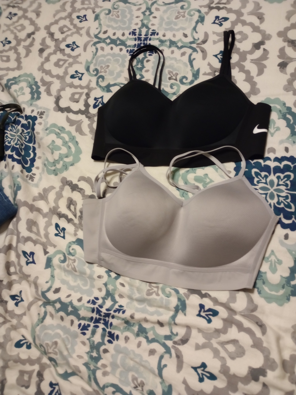 Nike Padded Sports Bras Duo — Black & Light Gray Size Large
